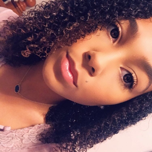 Meet your Posher, Kaylee - Picture 1 of 1